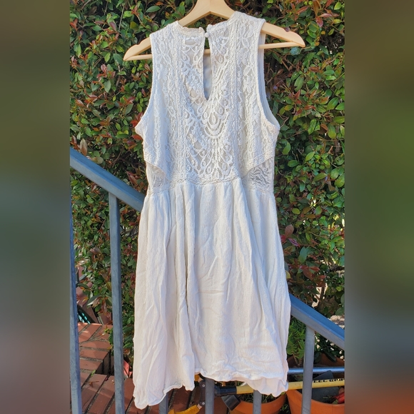 Cute Spring White Dress size 14 from H&M - Picture 6 of 6